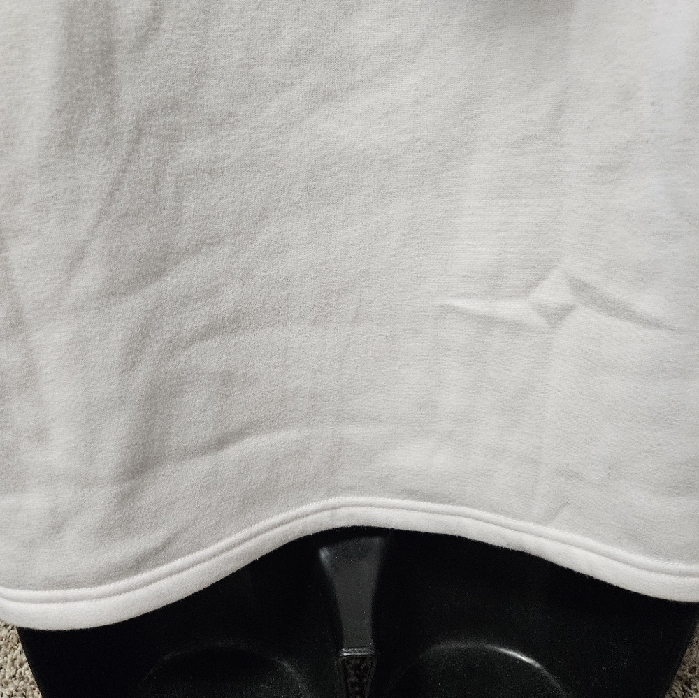 GUESS HOODED SWEATSHIRT - Picture 9 of 10